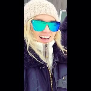 Meet your Posher, Carly